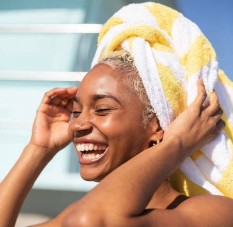 Physical  vs Chemical Sunscreen - What's the difference?