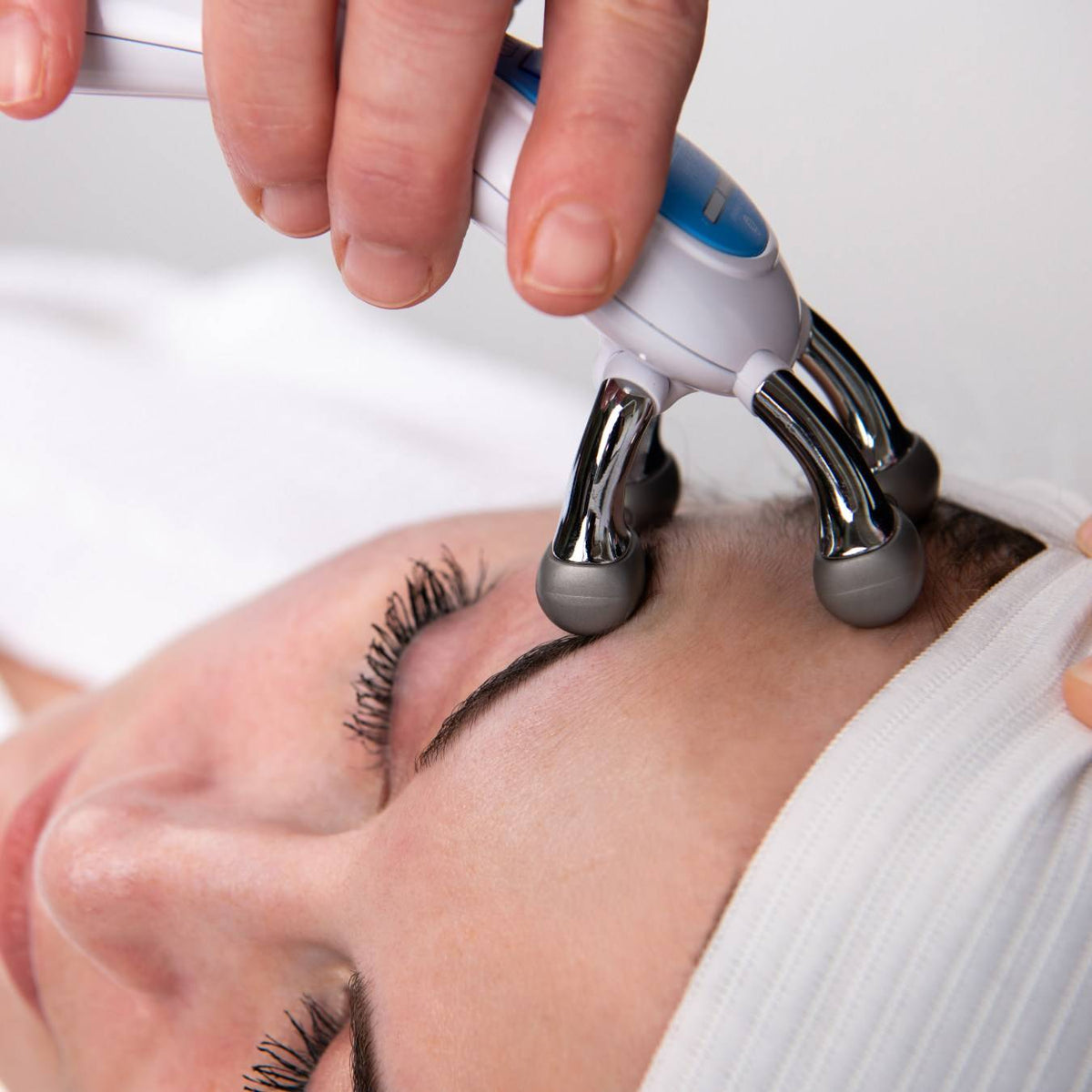 NEW! Lift and Sculpt Skin with This Facial Toning Device