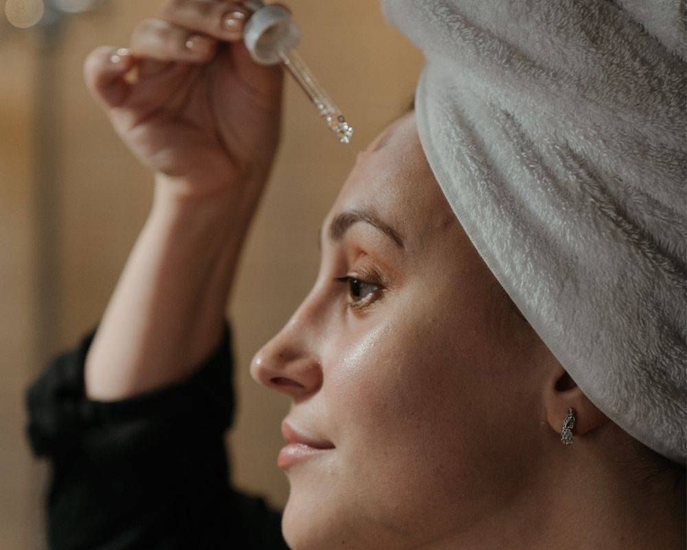 What Is the Best Hydrating Serum for Dry Skin?